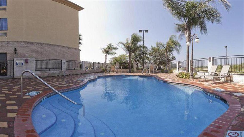 Holiday Inn Express Hotel And Suites Alice By Ihg Exteriör bild