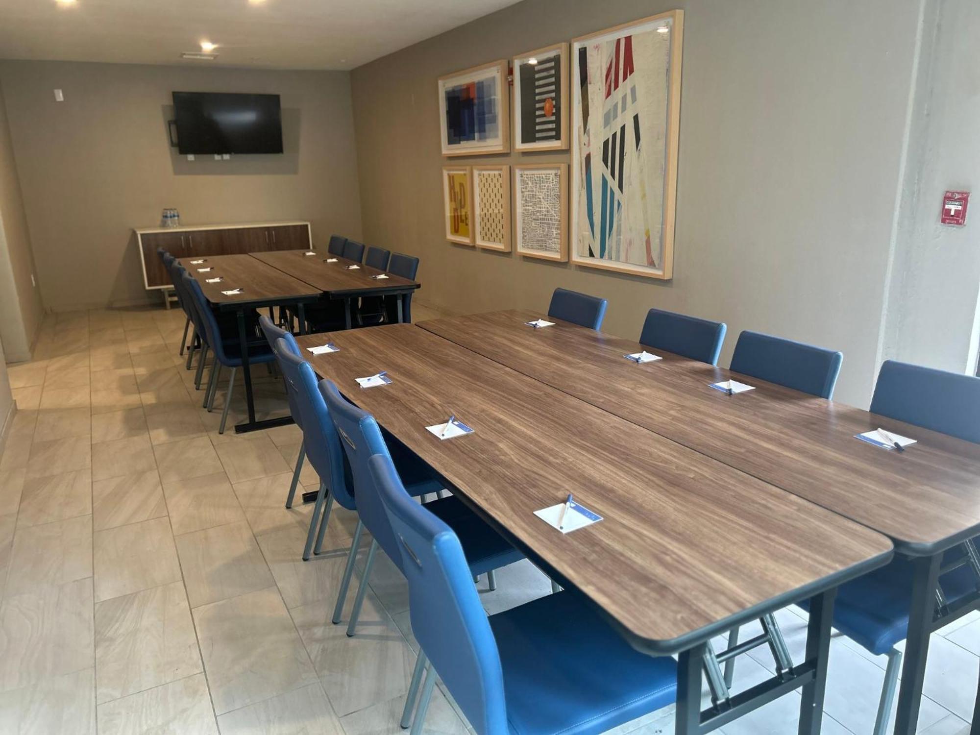 Holiday Inn Express Hotel And Suites Alice By Ihg Exteriör bild