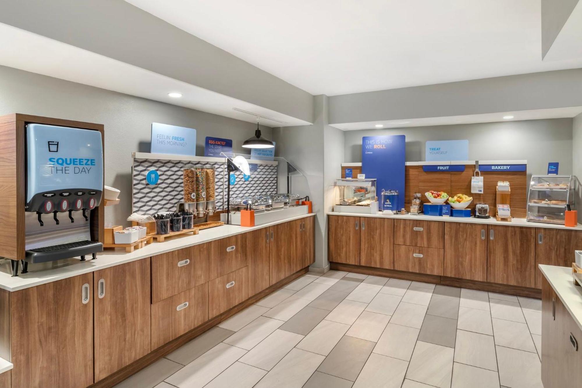 Holiday Inn Express Hotel And Suites Alice By Ihg Exteriör bild