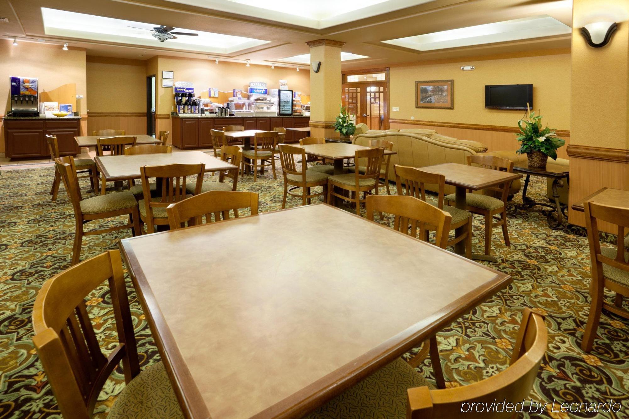 Holiday Inn Express Hotel And Suites Alice By Ihg Exteriör bild