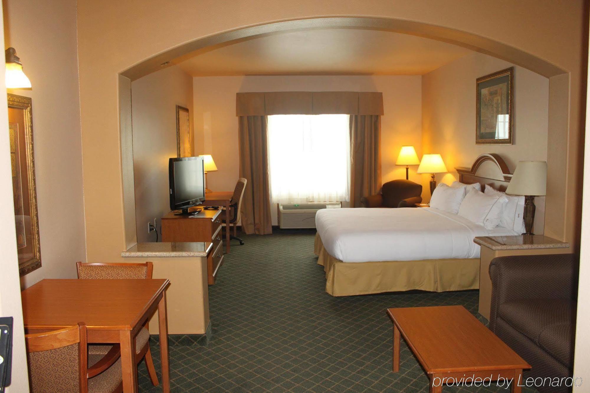 Holiday Inn Express Hotel And Suites Alice By Ihg Exteriör bild